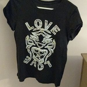 Love tee shirt